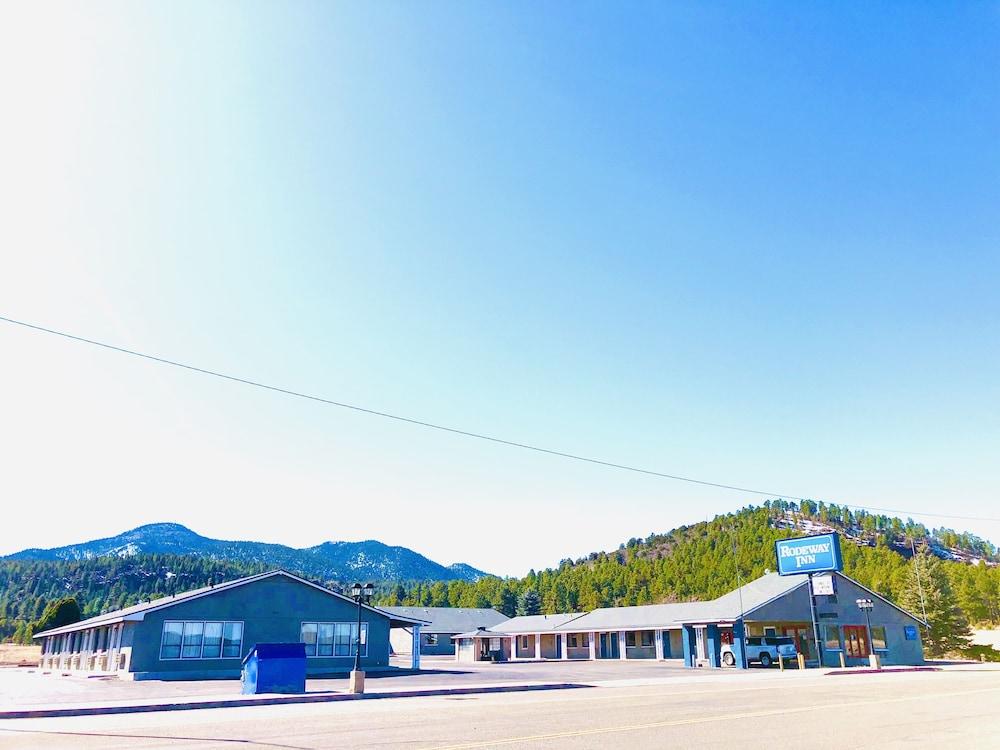 Super 8 By Wyndham Williams West Route 66 - Grand Canyon Area Exterior photo