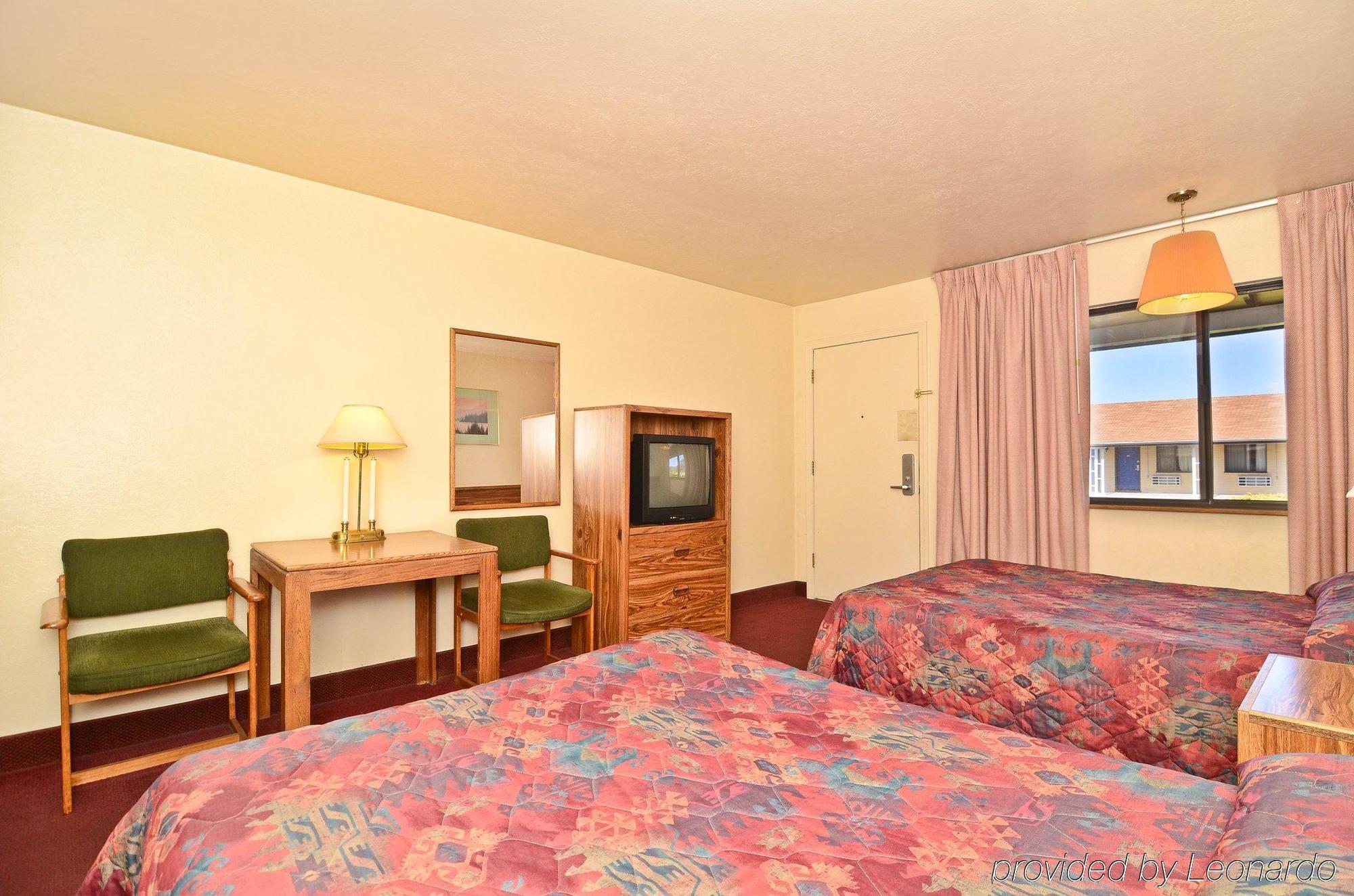 Super 8 By Wyndham Williams West Route 66 - Grand Canyon Area Room photo