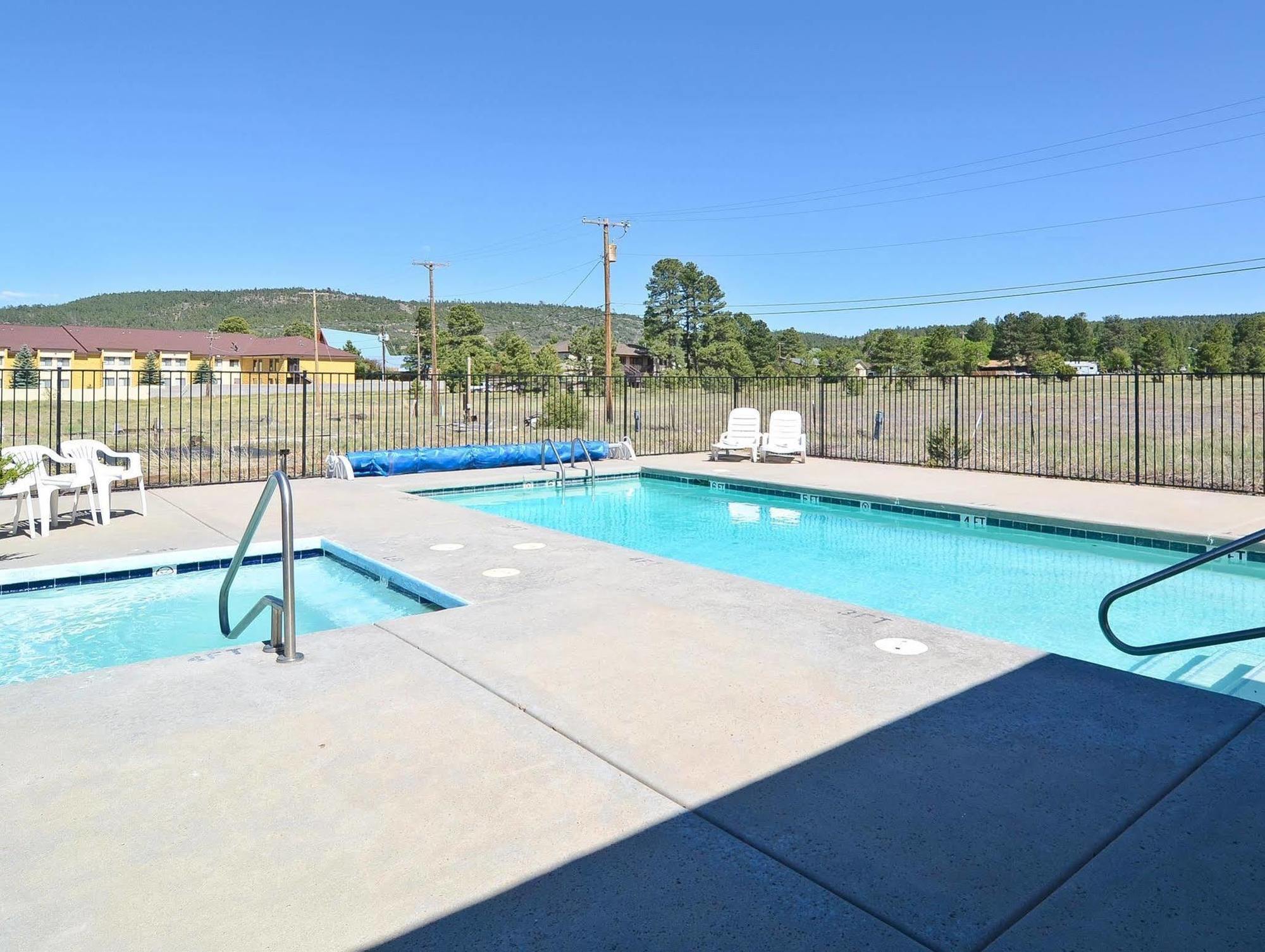 Super 8 By Wyndham Williams West Route 66 - Grand Canyon Area Exterior photo