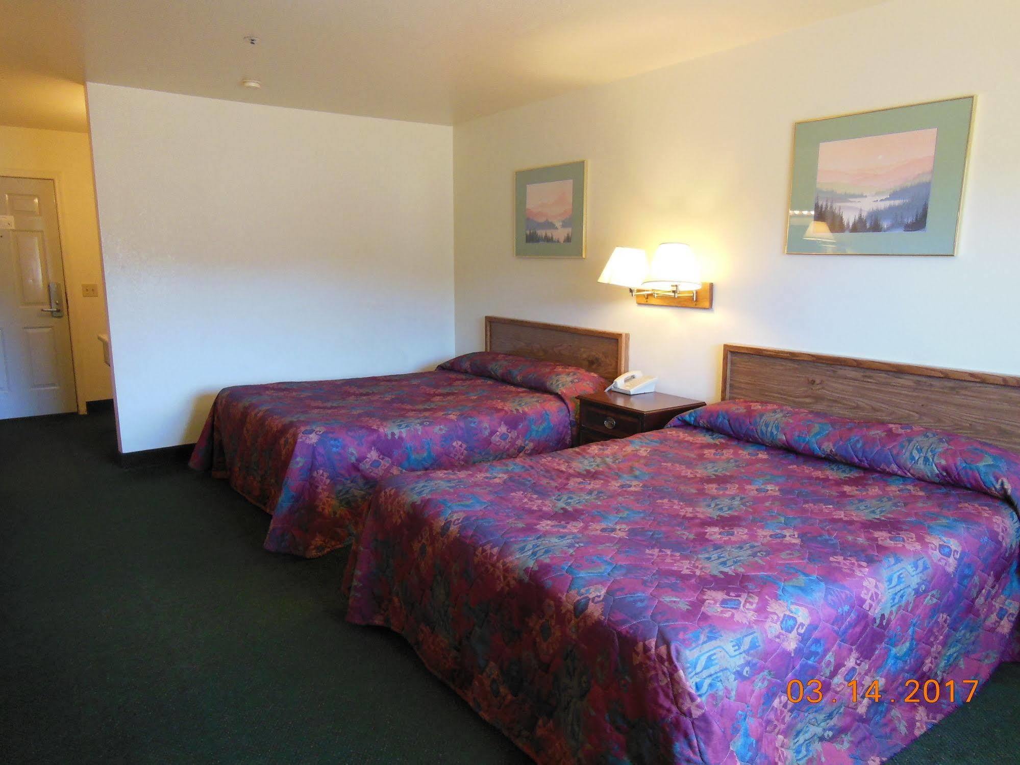 Super 8 By Wyndham Williams West Route 66 - Grand Canyon Area Exterior photo